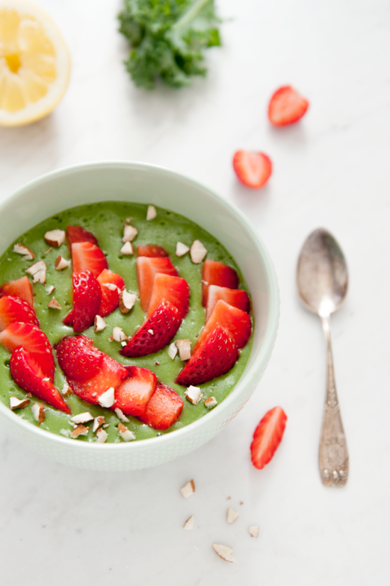 smoothie bowl z kaszą jaglaną