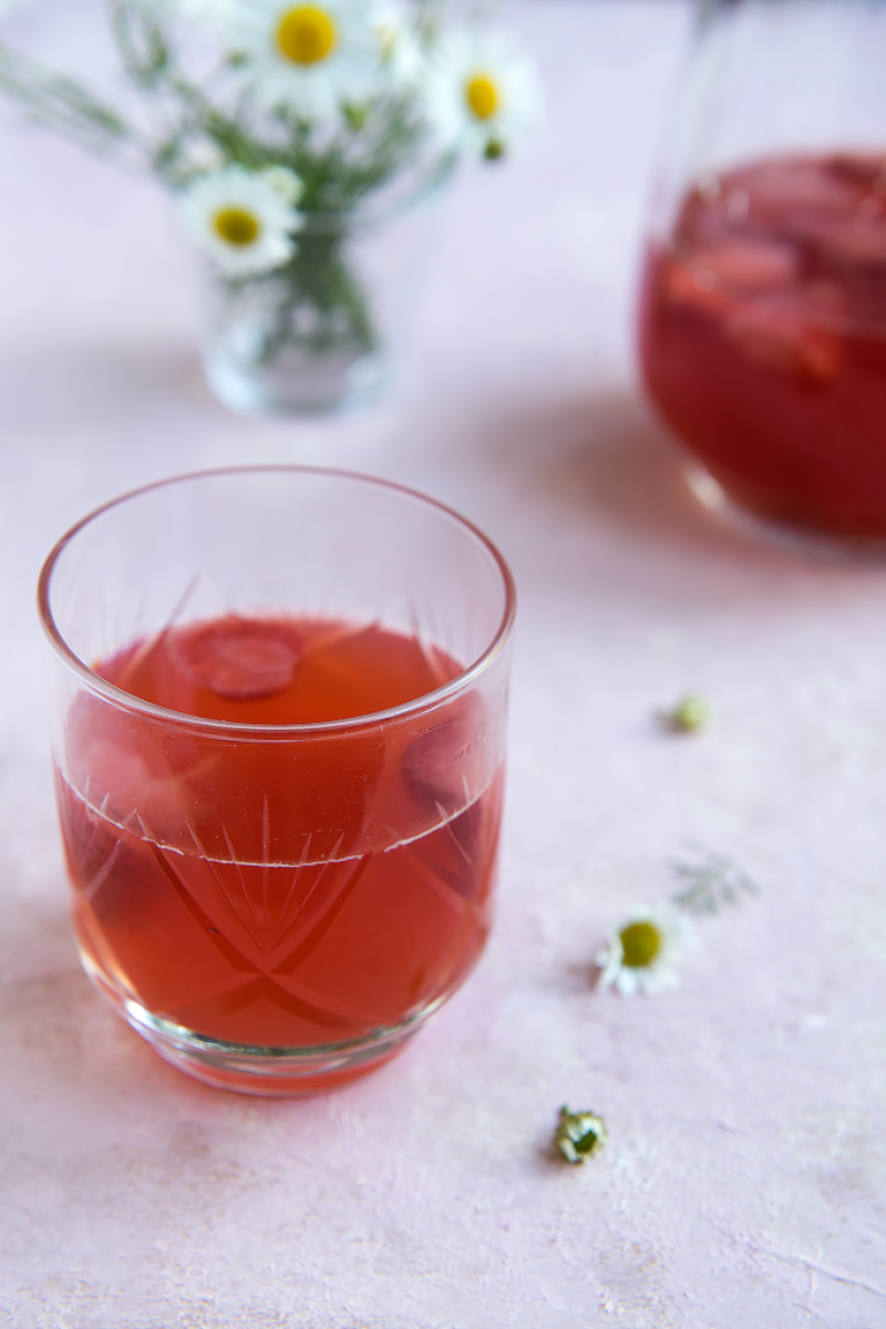 kompot rabarbarowo-jabłkowo-truskawkowy
